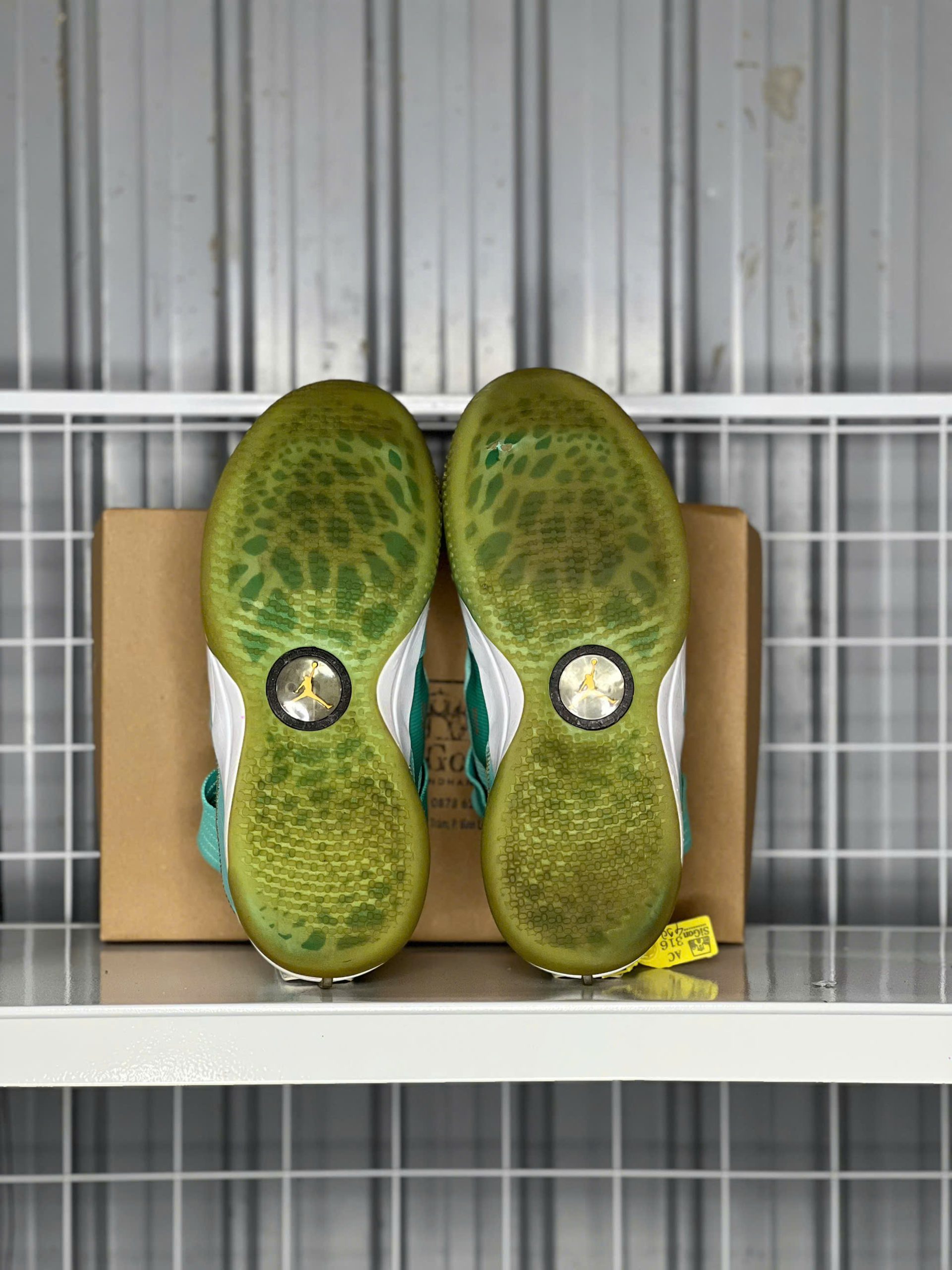 Nike Air Jordan 33 SE “Mint Gold” - Size 42.5 - Mới 90% - Ảnh 5