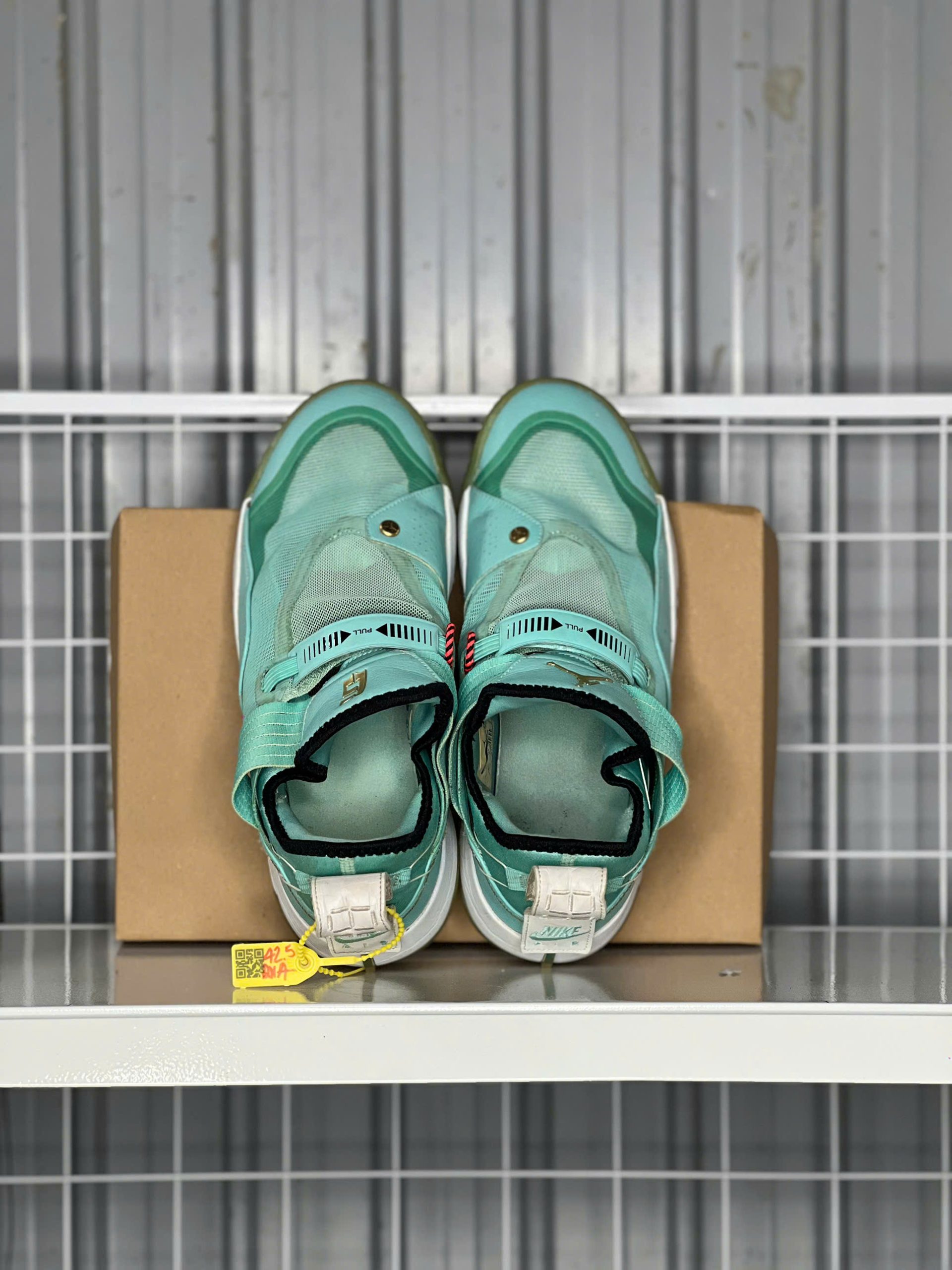 Nike Air Jordan 33 SE “Mint Gold” - Size 42.5 - Mới 90% - Ảnh 4