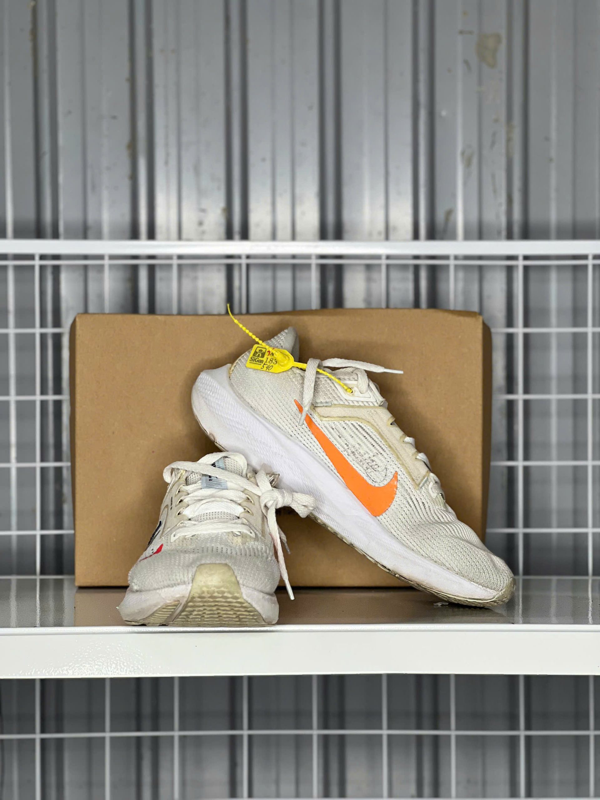 Nike Pegasus 40 "Grey Multi Color" - Size 42 - Mới 90% - Ảnh 2