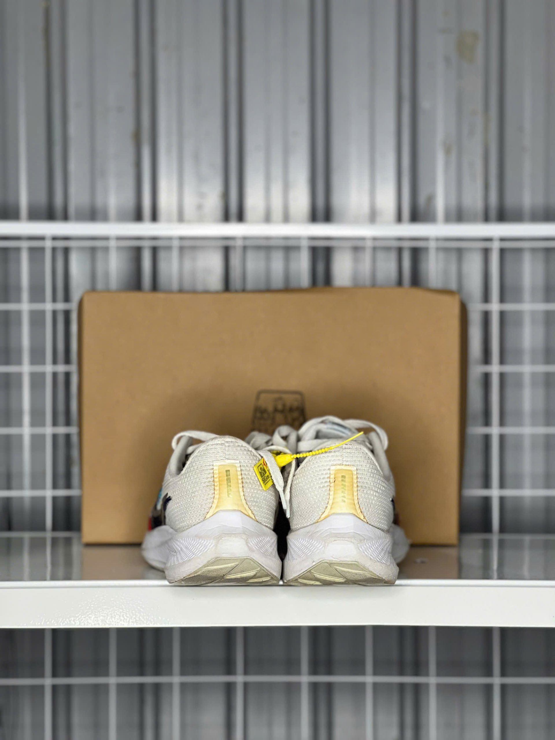 Nike Pegasus 40 "Grey Multi Color" - Size 42 - Mới 90% - Ảnh 4