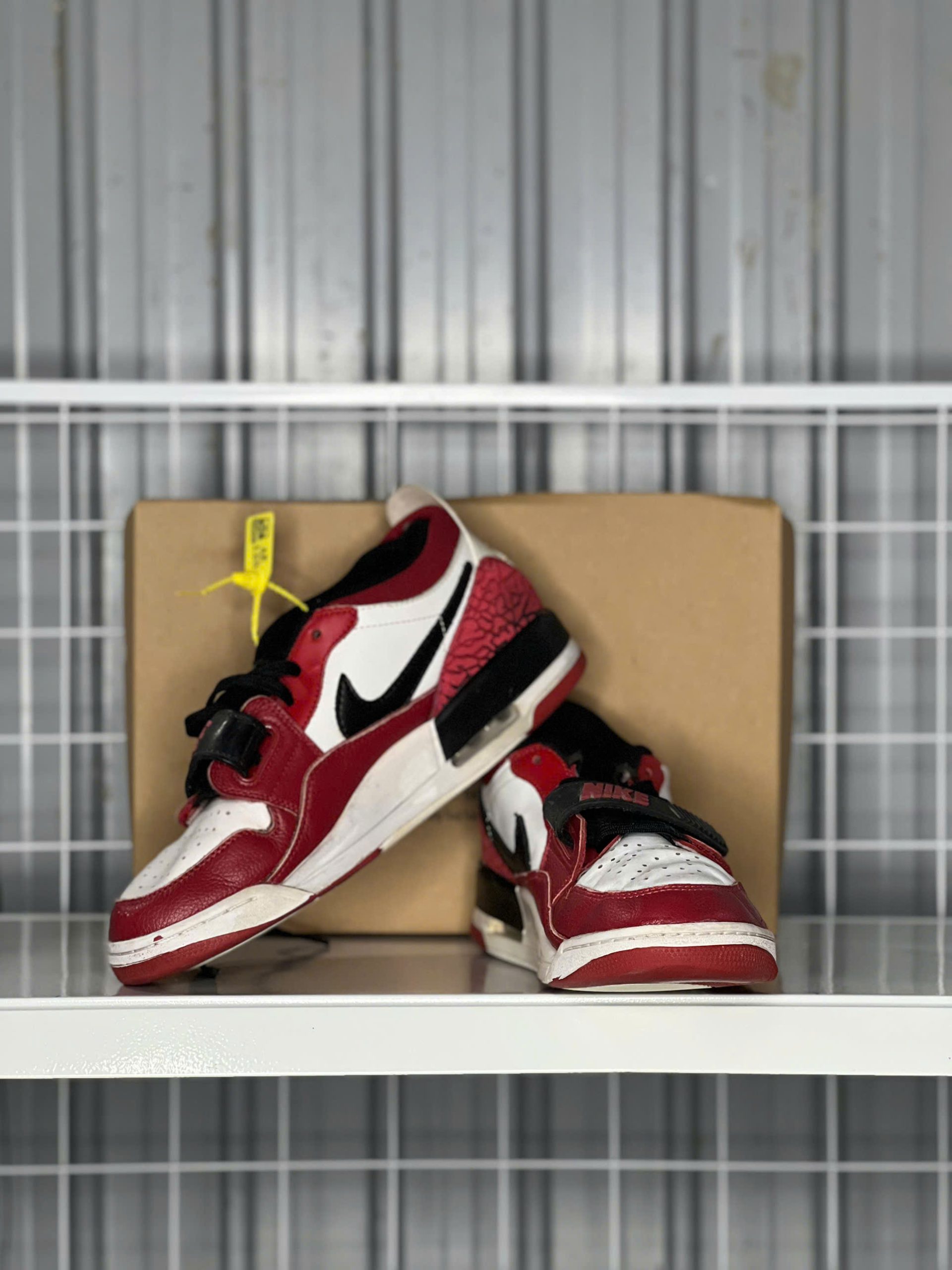Jordan Legacy 312 Low “Chicago”- Size 42 - Mới 98% - Ảnh 2
