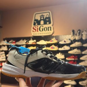 Giày Cầu Lông/Indoor Court Black White - Size 39 - Độ mới 90%