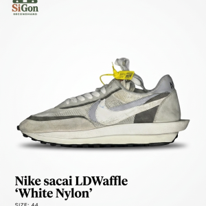 Nike x Sacai LDWaffle “White Nylon” – Size 44 – Mới 90%