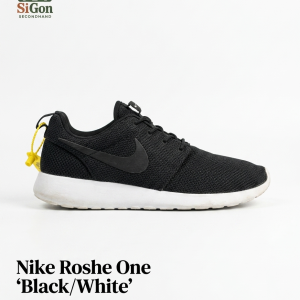 Nike Roshe One “Black/White” - Size 44 - Mới 90%