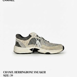 Chanel Herringbone Sneaker – Size 39 - New 90%