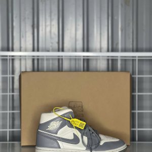 Nike Air Jordan 1 Mid Wolf Grey - Size 36.5 - Độ mới 8.5/10