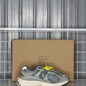 New Balance 2002R Grey - Size 36 - Độ mới 90%