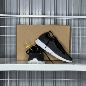 361° Flying Fish ‘Black White’ – Size 37 – Độ mới 90%