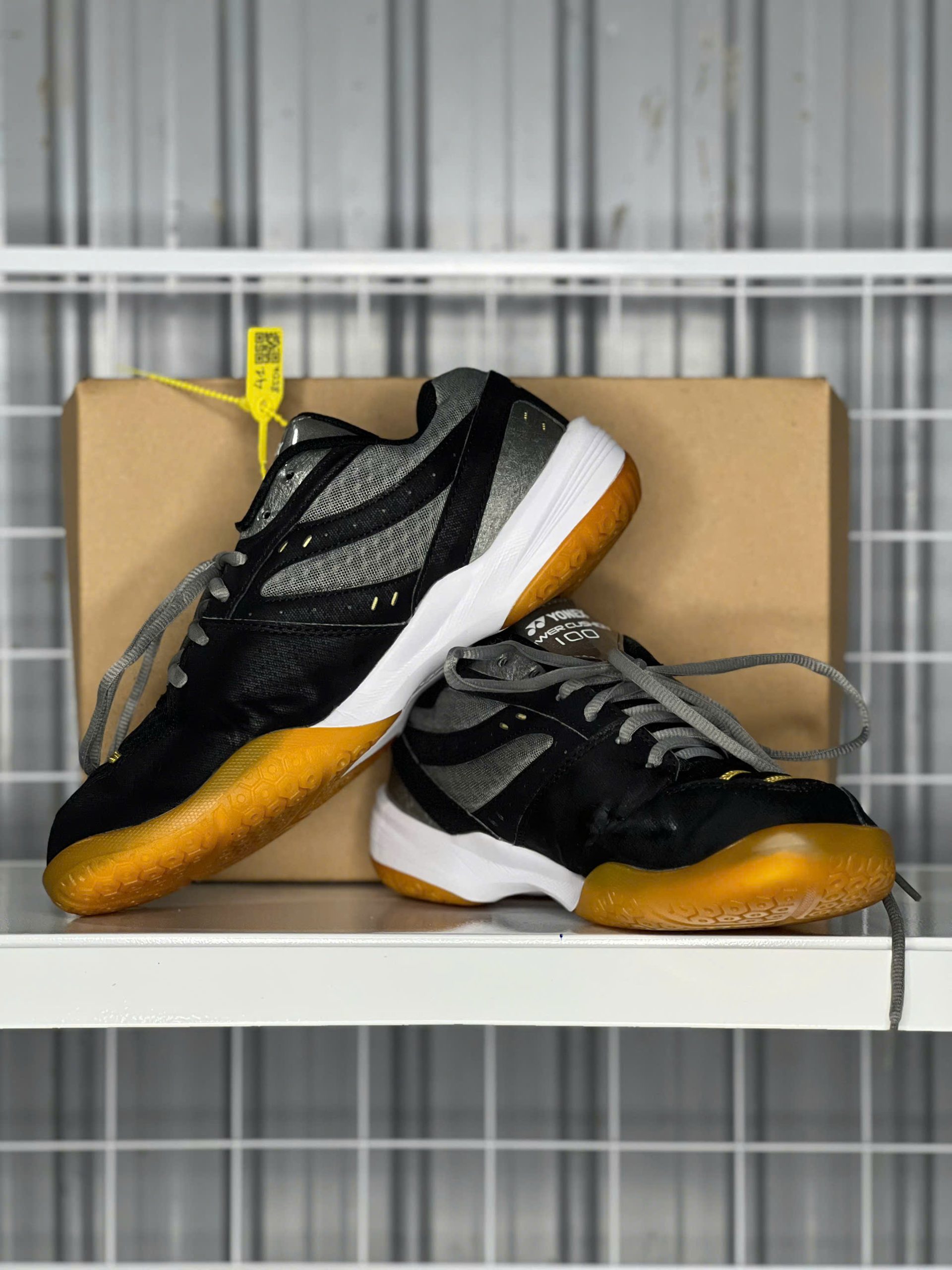 Yonex Power Cushion 100 Black Gold - Size 41 - Độ mới 95% - Ảnh 2