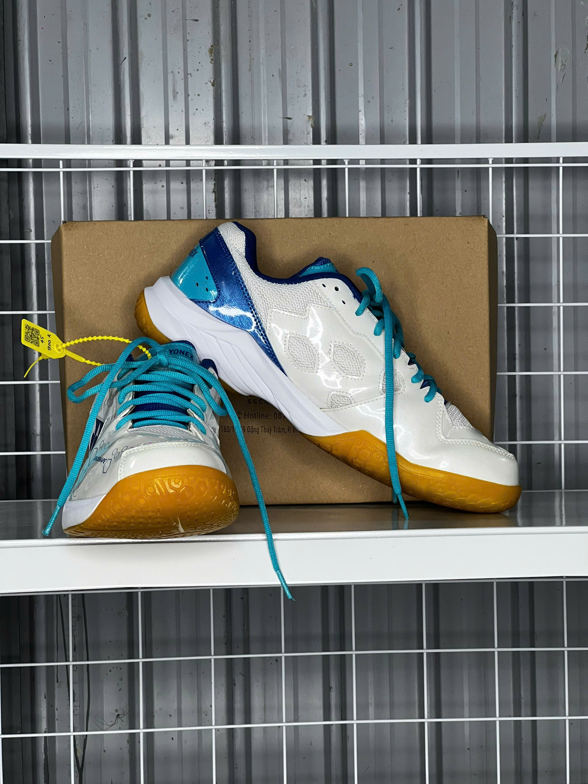 Yonex Power Cushion 101 White Blue - Size 45 - Độ mới 95%