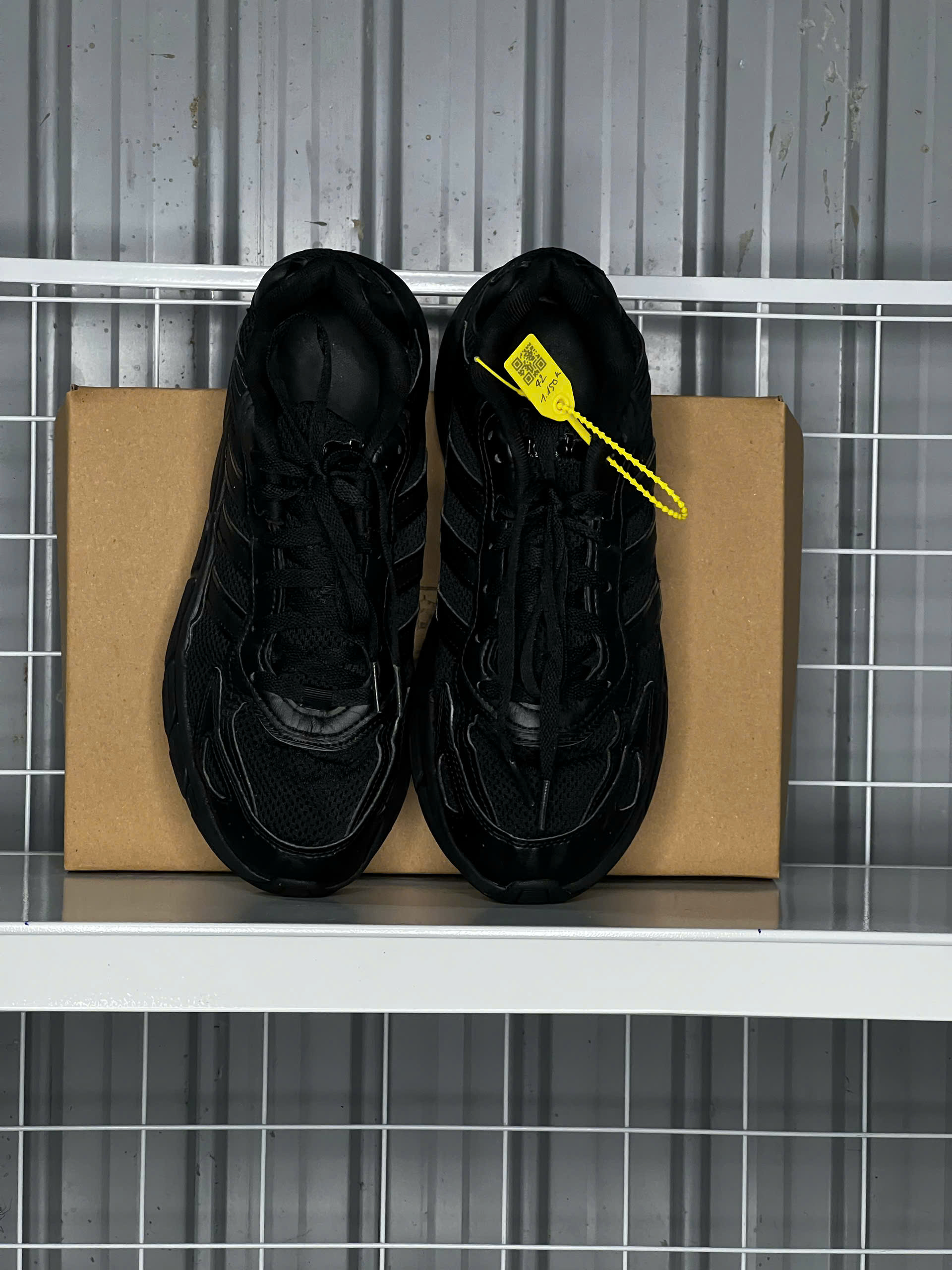 adidas Cloudfoam Triple Black - Size 42 - Độ mới 95% - Ảnh 4