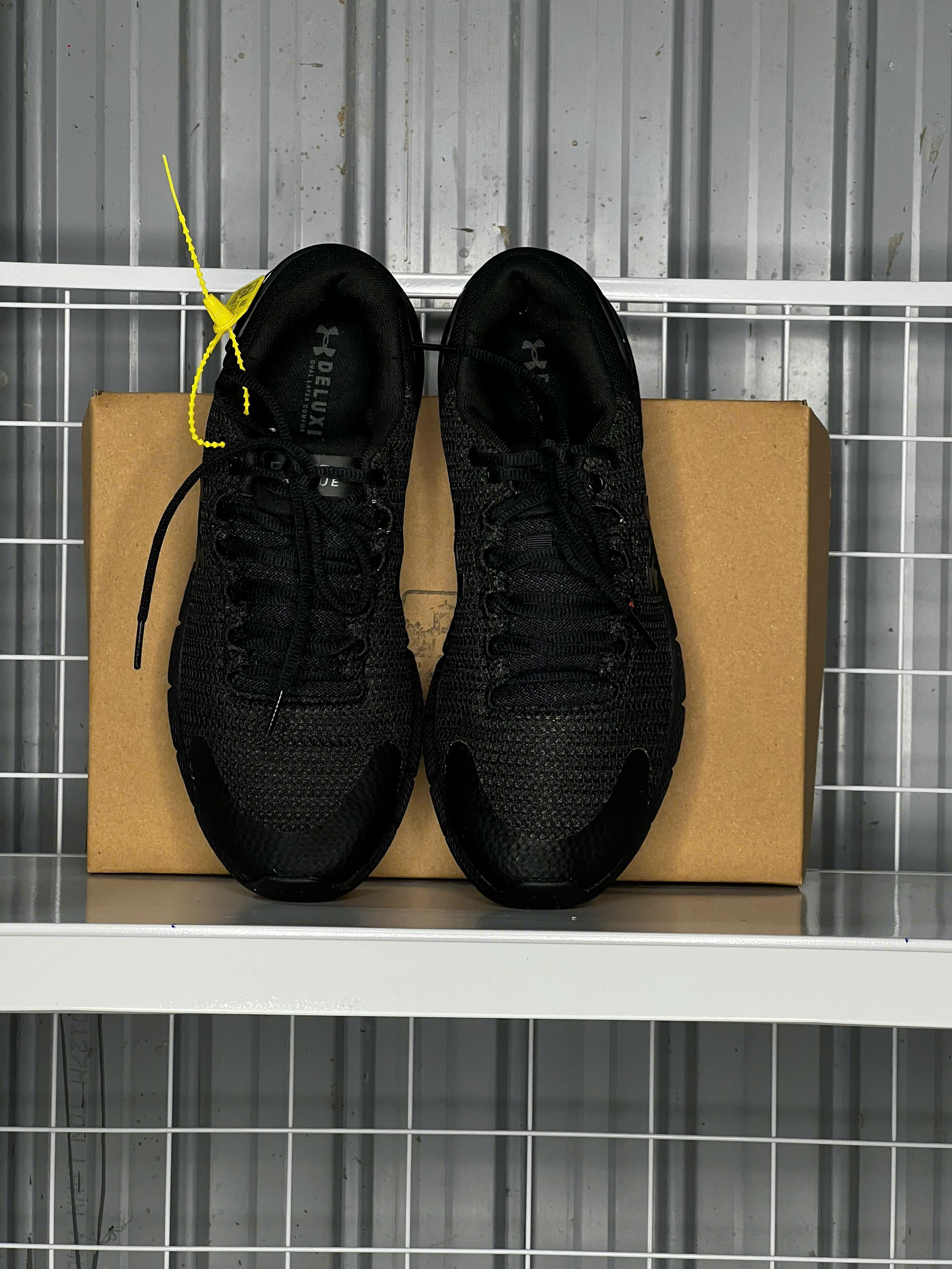 Under Armour Charged Rogue Triple Black - Size 43 - Độ mới 95% - Ảnh 4