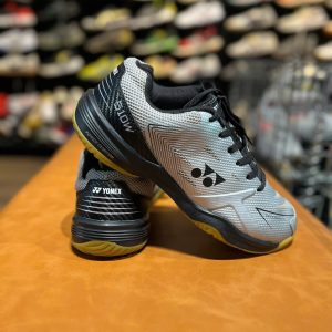 Yonex SHB - Size 41 - Độ mới 90%