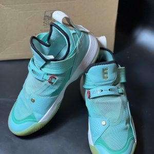 Air Jordan 33 SE 'Guo Ailun' PE – Size 42 – Độ mới 90%