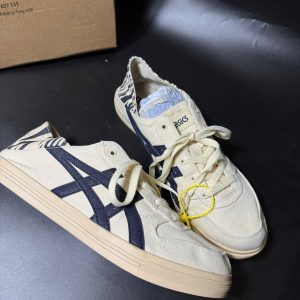 ASICS AARON SLIP-ON 'CREAM' – SIZE 43.5 - Mới 90%