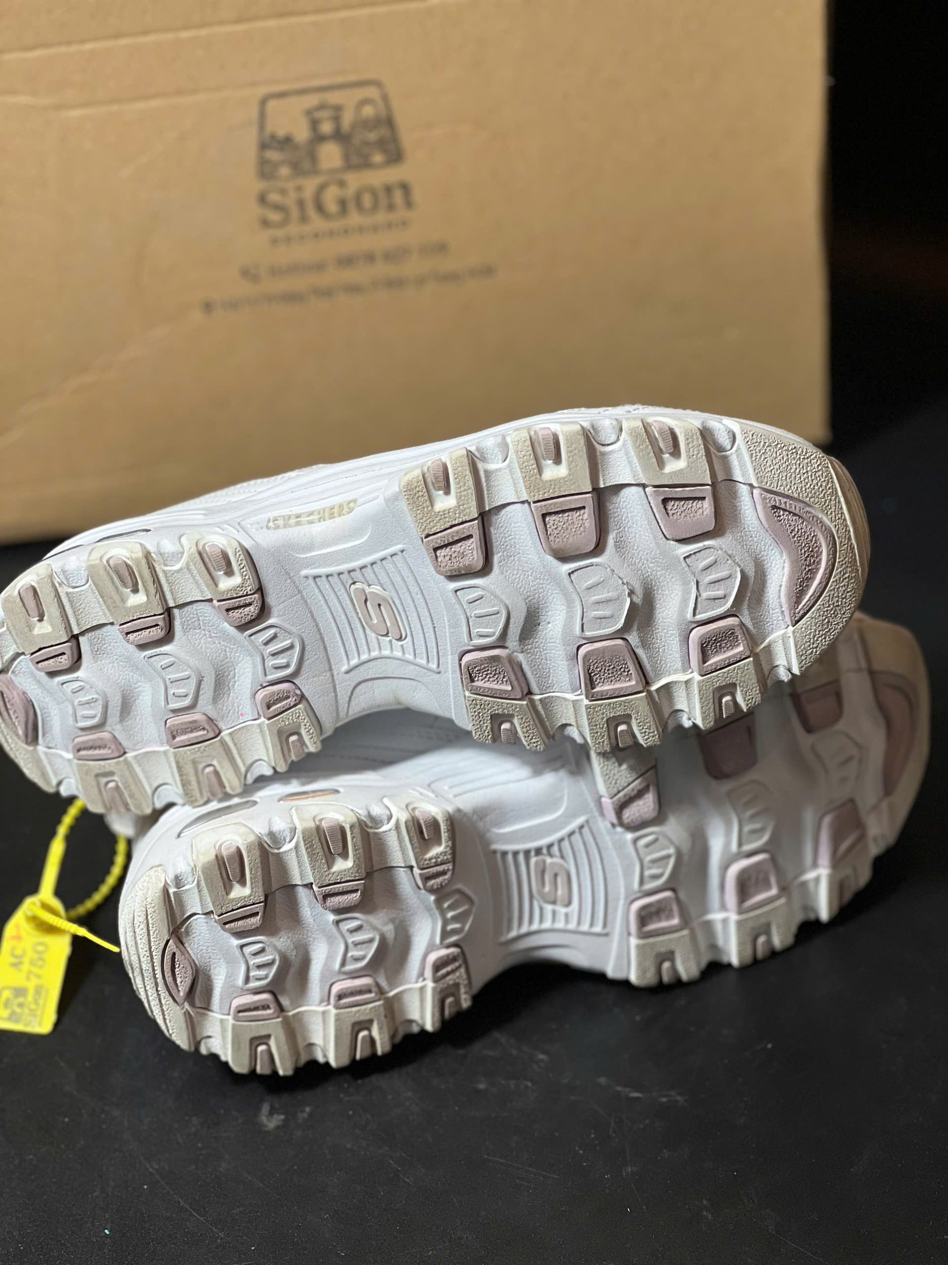 Skechers D'Lites "White Holographic" - 36 - Độ mới 90% - Ảnh 5