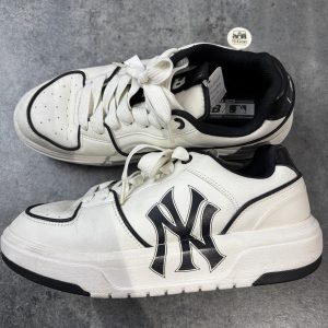 MLB Chunky Liner New York Yankees - Size 42,5 - Độ mới 90%