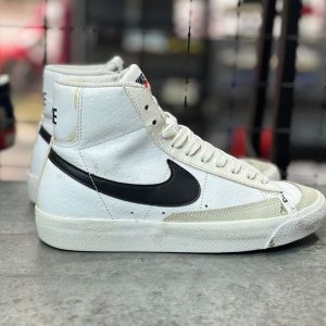 Nike Blazer Mid '77 Vintage 'White Black' - Size 36 - Độ mới 90%